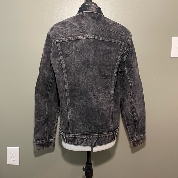 Denim jacket - Picture 3 of 4